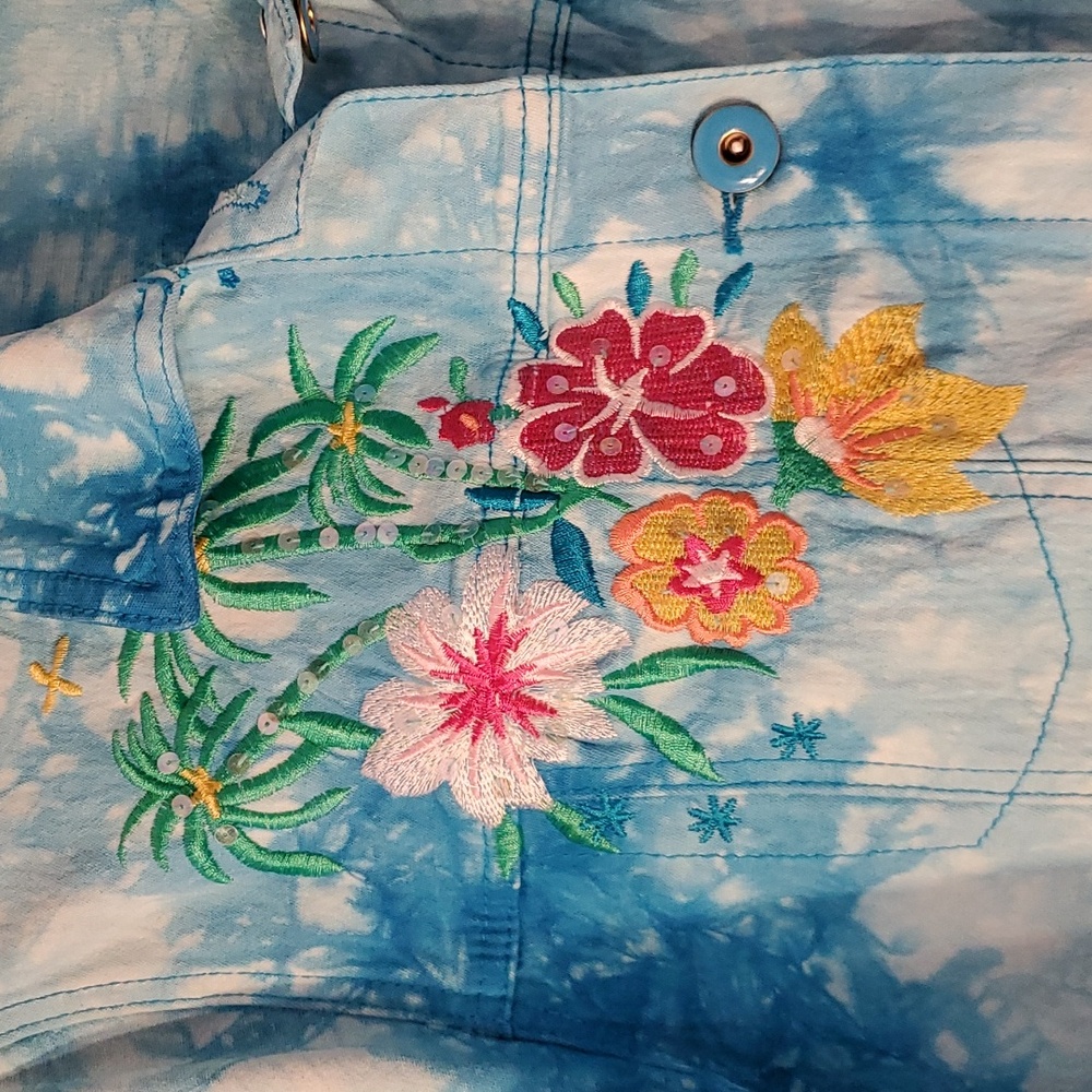 DG2 Diane Gilman Tie-dye Embellished Jean Jacket sz L - Picture 3 of 10